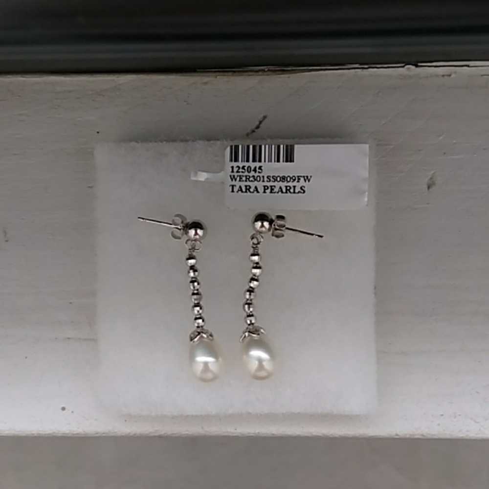 Tara Pearl Earrings